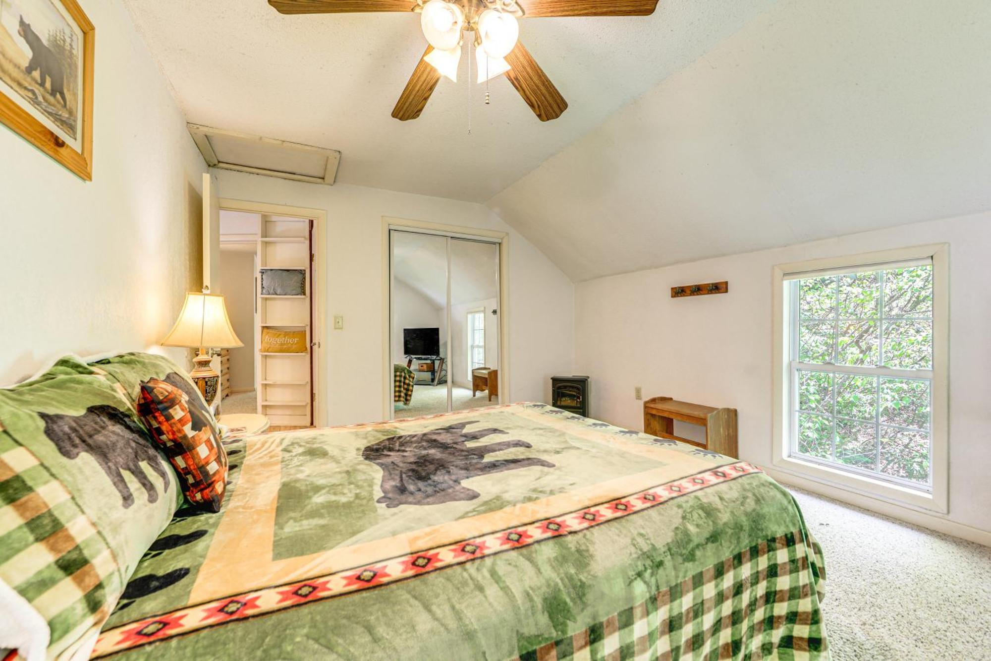 Bryson City Cottage With Hot Tub And Waterfall Views! Extérieur photo